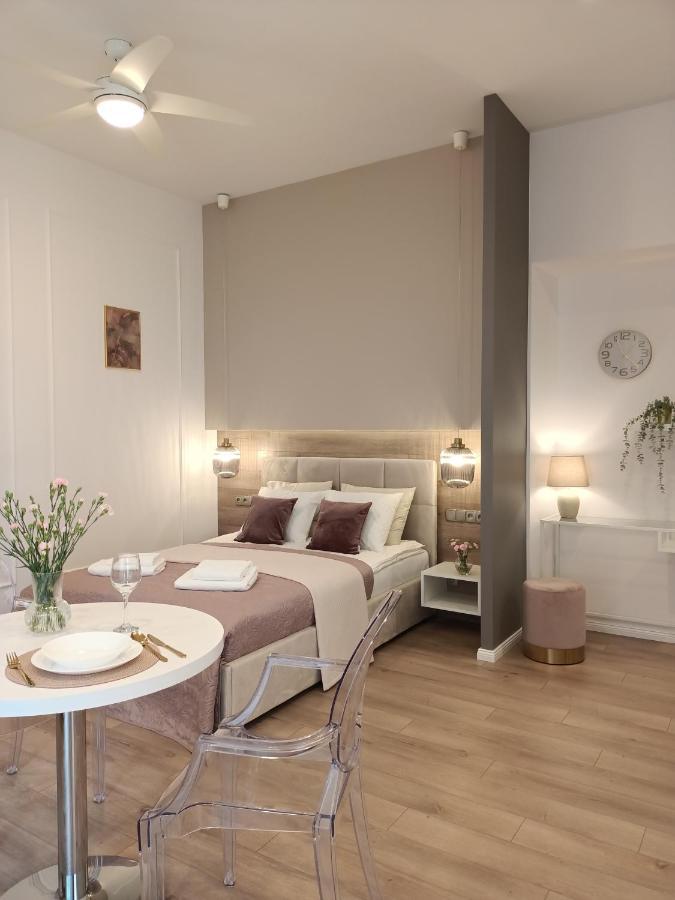 Myfive Apartments Krasków Eksteriør bilde